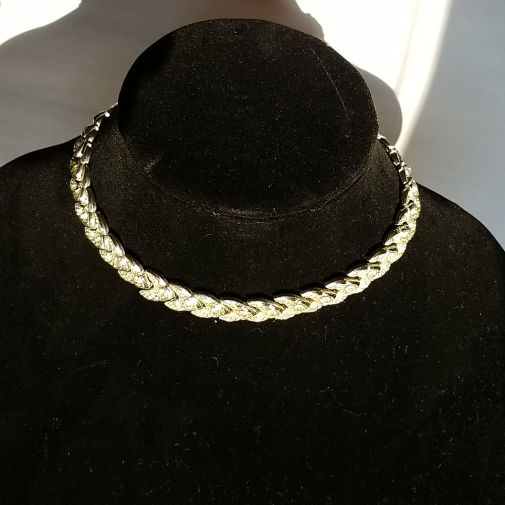 Rhinstone choker necklace in silver tone setting